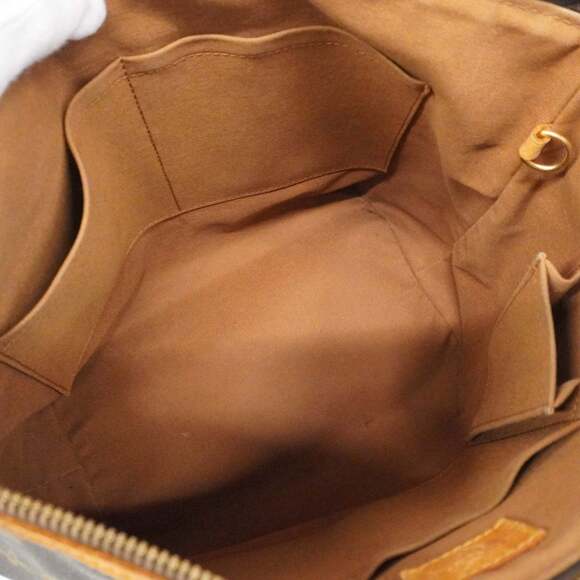 LOUIS VUITTON Brown Monogram Tote Bag - Picture 4 of 16